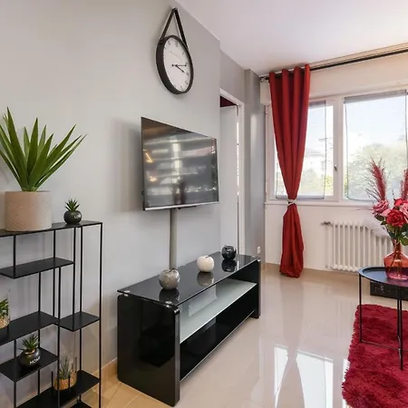 Au Nom De La Rose - Casa Vostra - Caution 800 Eur & Id Requises - Annemasse Apartment Exterior photo